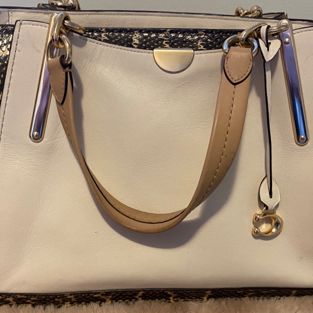 Coach purse - Picture 5 of 7